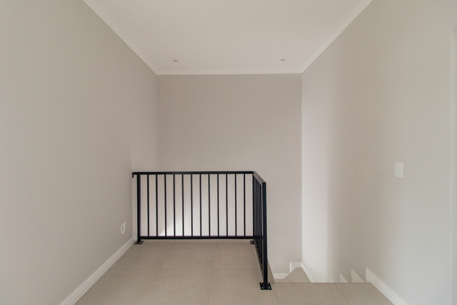 3 Bedroom Property for Sale in Sandown Western Cape